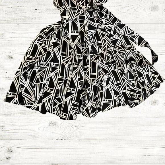 Never been worn! KARL LAGERFELD PARIS Shirtdress with Abstract Print - Sz 4 Wrap - Picture 4 of 5